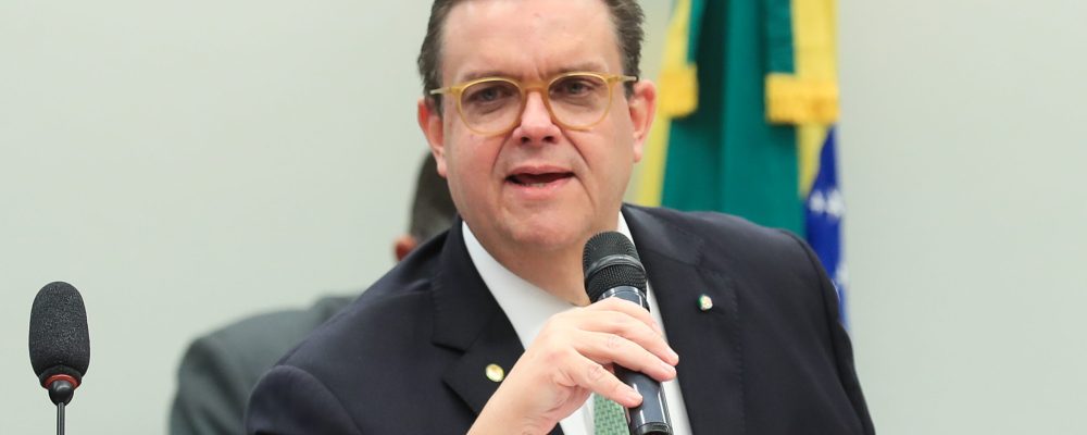Brasília (DF), 10/06/2025  - Ministro da Previdência Social, Wolney Queiroz, fala sobre a agenda estratégica do ministério e irregularidades no INSS, em audiência pública nas comissões de Defesa dos Direitos da Pessoa Idosa; e da Previdência.  Foto: Lula Marques/Agência Brasil